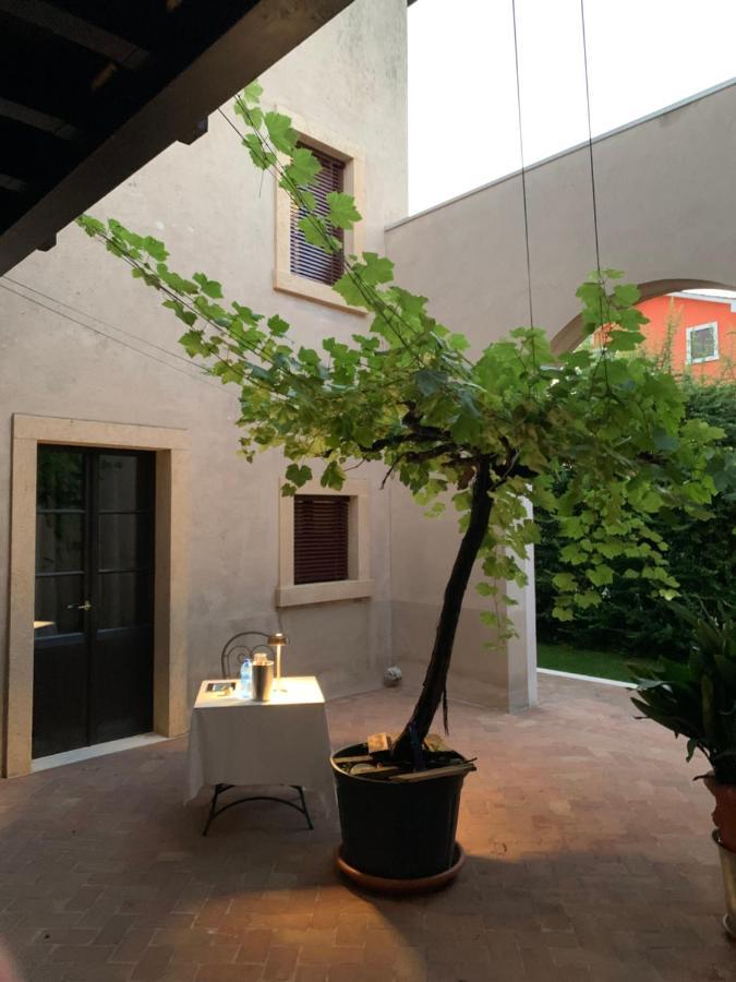 Ca'Bert Villa Dei Glicini Castelnuovo del Garda Kültér fotó